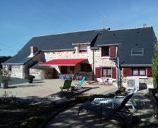 France Pays de la Loire Saint-Aubin-des-Châteaux vacation rental compare prices direct by owner 13752145