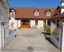 France Burgundy Corpeau vacation rental compare prices direct by owner 14184659