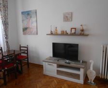 Italy Friuli-Venezia-Giulia Trieste vacation rental compare prices direct by owner 5236106