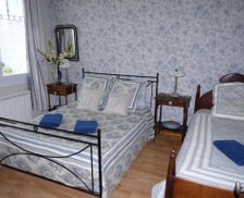 France Centre Sainte-Catherine-de-Fierbois vacation rental compare prices direct by owner 13954126