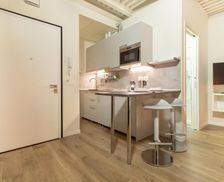 Italy Lombardy Milan vacation rental compare prices direct by owner 8716164