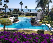 Spain Andalucía Estepona vacation rental compare prices direct by owner 15837321