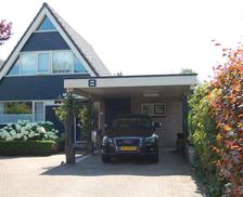 Netherlands Friesland Uitwellingerga vacation rental compare prices direct by owner 18020178