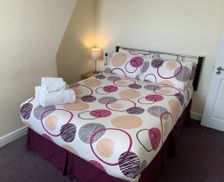 United Kingdom  Cardiff vacation rental compare prices direct by owner 8053190