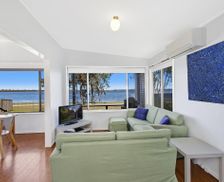 Australia New South Wales Budgewoi vacation rental compare prices direct by owner 13753734