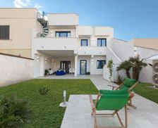 Italy Apulia Porto Cesareo vacation rental compare prices direct by owner 24839925