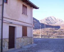 Italy Abruzzo Aielli vacation rental compare prices direct by owner 12993819