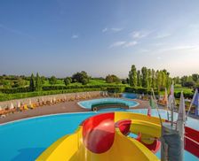 Italy Gardasee Peschiera del Garda vacation rental compare prices direct by owner 14437474