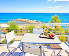 Italy Liguria San Lorenzo al Mare vacation rental compare prices direct by owner 18843835