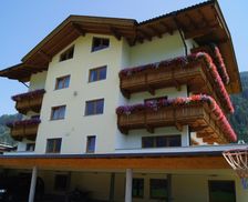 Austria Tyrol Uderns vacation rental compare prices direct by owner 13751299