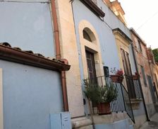 Italy Sicily Palazzolo Acreide vacation rental compare prices direct by owner 14477601