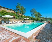 Italy Tuscany Montaione vacation rental compare prices direct by owner 15840205