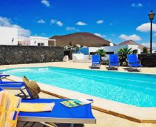 Spain CN Tías vacation rental compare prices direct by owner 4542353