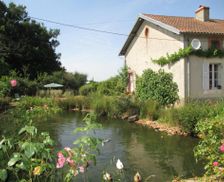 France  Lathus St Remy vacation rental compare prices direct by owner 12988395