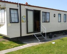 United Kingdom England Rhyl vacation rental compare prices direct by owner 14323363