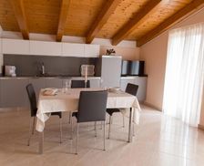 Italy Veneto Bardolino vacation rental compare prices direct by owner 13936785