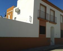 Spain Andalucía La Puebla de Cazalla vacation rental compare prices direct by owner 13700108