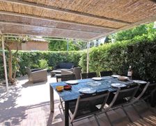 France Provence-Alpes-Côte d'Azur STE MAXIME vacation rental compare prices direct by owner 5168399