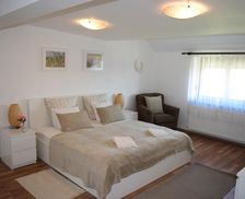 Romania Ilfov Corbeanca vacation rental compare prices direct by owner 14167909