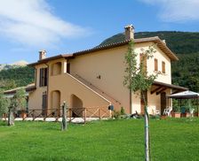 Italy Umbria Gualdo Tadino vacation rental compare prices direct by owner 26846870