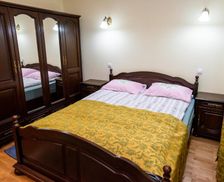 Romania Hunedoara Simeria vacation rental compare prices direct by owner 14214088