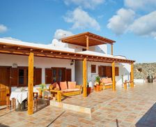 Spain Lanzarote Mala vacation rental compare prices direct by owner 18370783