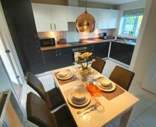 United Kingdom Derbyshire Shirebrook vacation rental compare prices direct by owner 12797636