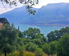 Italy Lombardy Tremosine Sul Garda vacation rental compare prices direct by owner 13099511