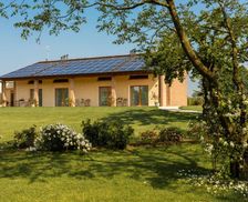 Italy Veneto Meolo vacation rental compare prices direct by owner 13600687