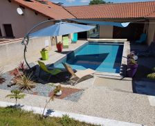 France Auvergne Reilhac vacation rental compare prices direct by owner 14271056