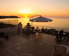 Italy Sicily Acitrezza vacation rental compare prices direct by owner 14434176