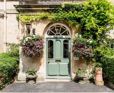 United Kingdom Gloucestershire Cirencester vacation rental compare prices direct by owner 17930756