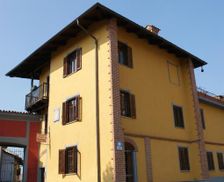 Italy Piedmont Vinovo vacation rental compare prices direct by owner 13955380