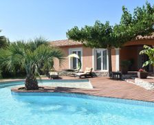 France Languedoc-Roussillon Nîmes vacation rental compare prices direct by owner 5297071