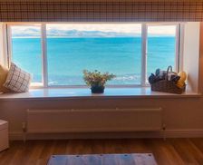 United Kingdom Gwynedd Criccieth vacation rental compare prices direct by owner 15940776