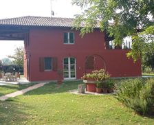 Italy Emilia-Romagna Minerbio vacation rental compare prices direct by owner 13001432