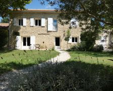 France Vaucluse L'Isle-sur-la-Sorgue vacation rental compare prices direct by owner 19156053