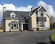 Ireland Kerry Kenmare vacation rental compare prices direct by owner 12813415