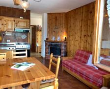 Italy Sondrio Oga vacation rental compare prices direct by owner 8771798