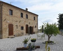 Italy Marche Servigliano vacation rental compare prices direct by owner 13667826