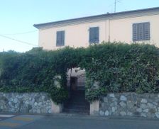 Italy Tuscany Pomaia vacation rental compare prices direct by owner 14368410