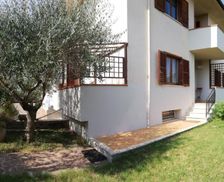 Italy Lazio Sutri vacation rental compare prices direct by owner 13540464