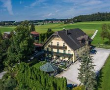 Austria Salzburg Seekirchen am Wallersee vacation rental compare prices direct by owner 13845976