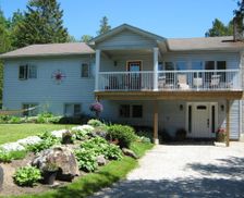 Canada Ontario Lion's Head vacation rental compare prices direct by owner 11915751