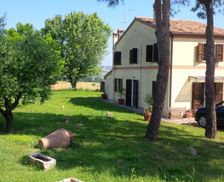 Italy Marche Pesaro vacation rental compare prices direct by owner 3946591