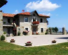 Italy Piedmont Bossolasco vacation rental compare prices direct by owner 14689331