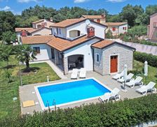 Croatia Istria Sveti Lovrec vacation rental compare prices direct by owner 5075018