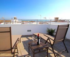 Spain Andalusia Conil de la Frontera vacation rental compare prices direct by owner 33215546