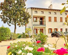 Italy Veneto Farra di Soligo vacation rental compare prices direct by owner 24839427