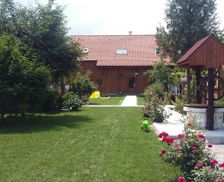 Romania Covasna Ozun vacation rental compare prices direct by owner 13021528